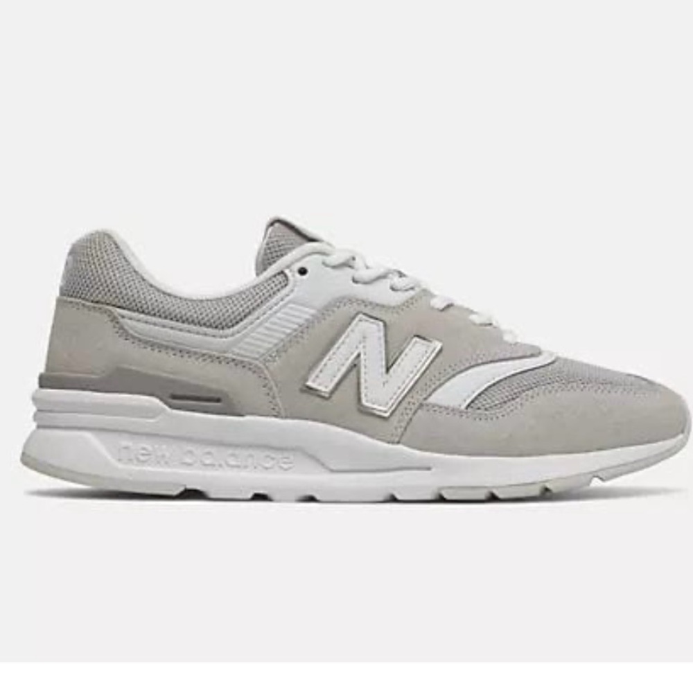 New balance women’s 997 sneakers